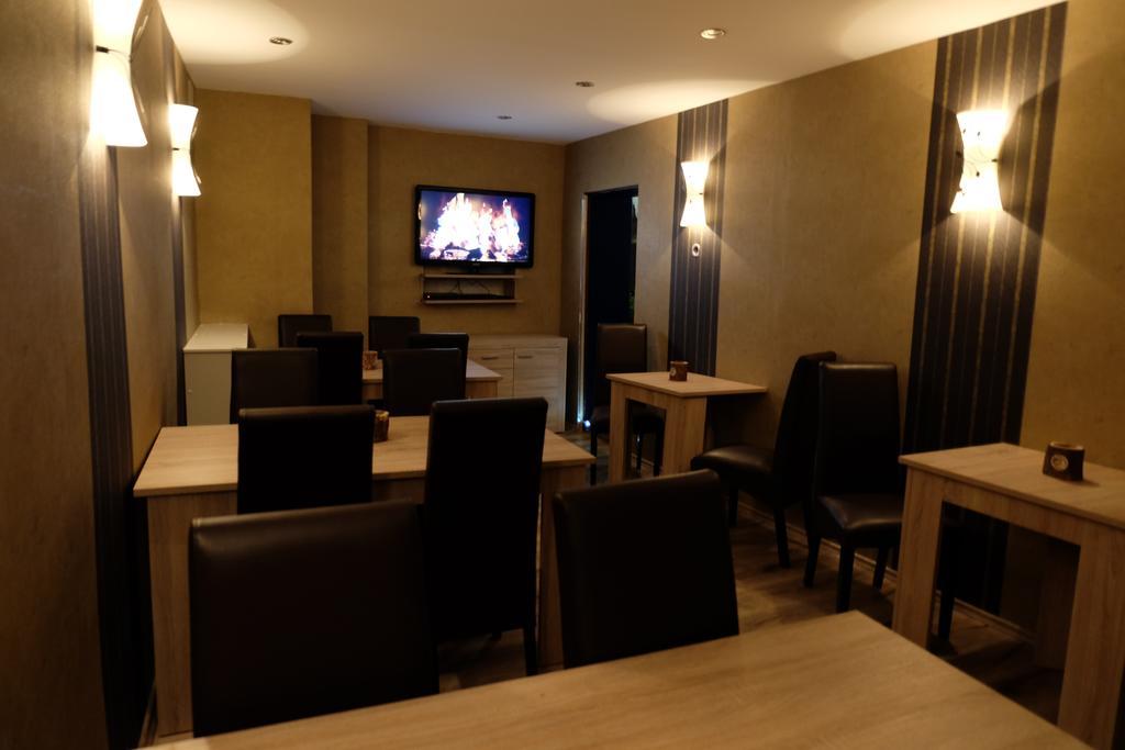 Hotel Zum Weissen Ross Winsen  Екстериор снимка
