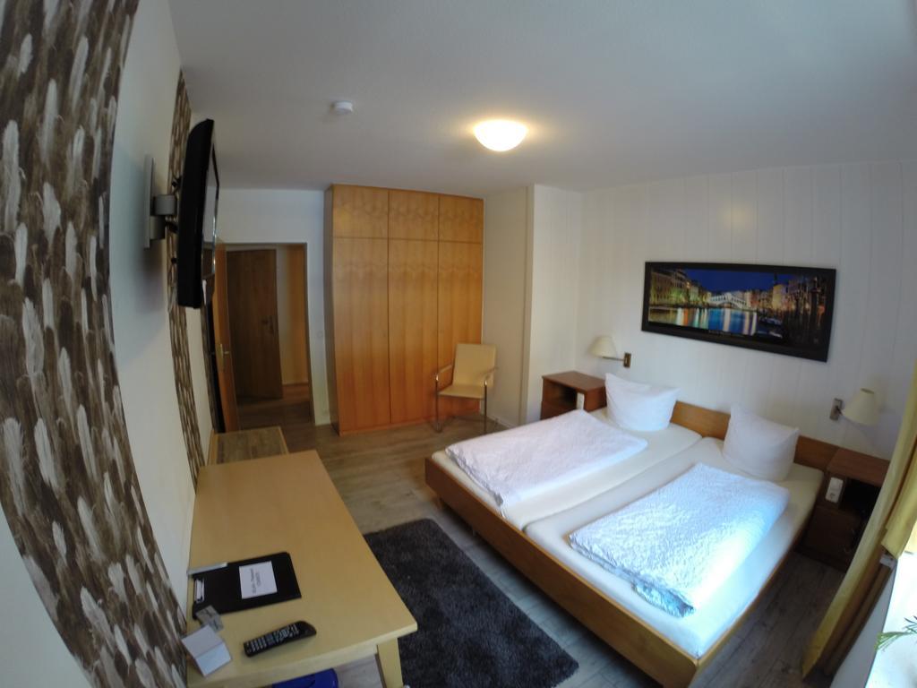 Hotel Zum Weissen Ross Winsen  Екстериор снимка