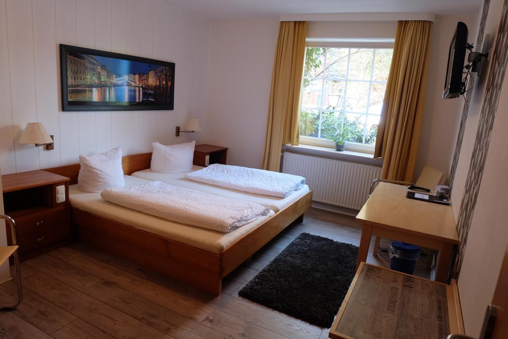 Hotel Zum Weissen Ross Winsen  Стая снимка